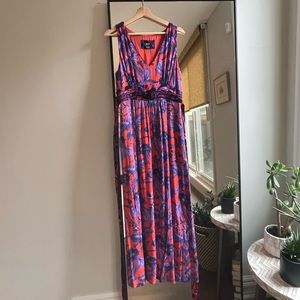 MAXI DRESS